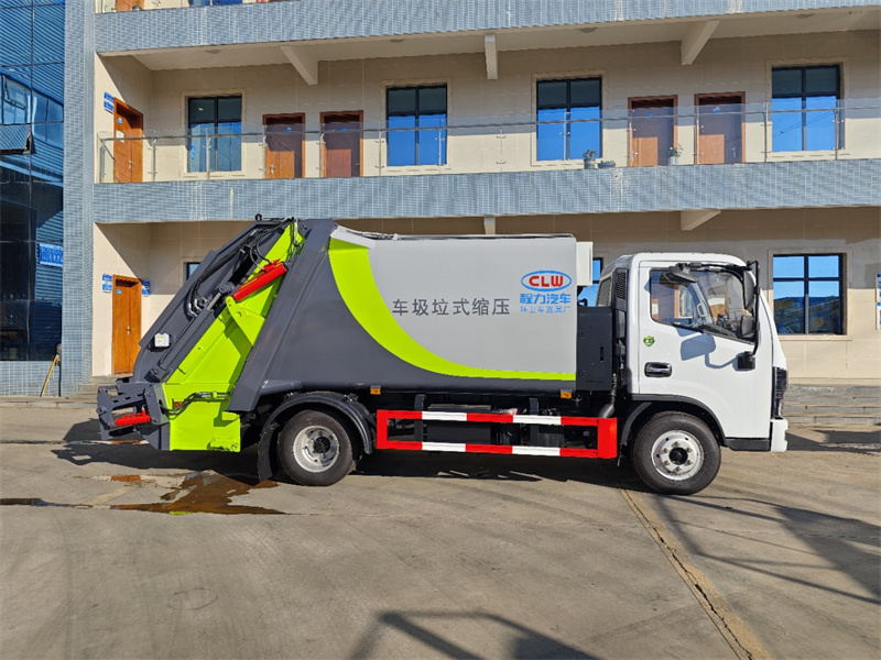 7方东风东风多利卡压缩垃圾车